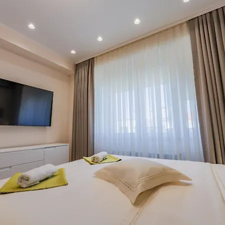 Luxury Seaside Warna