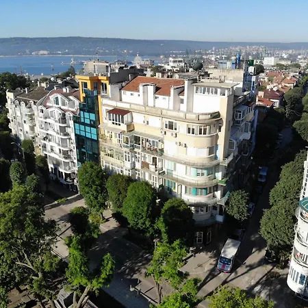 Luxury Seaside 아파트