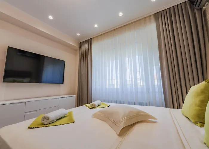 Luxury Seaside فارنا